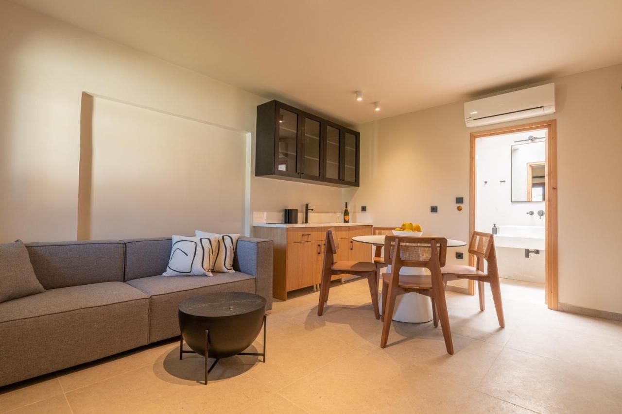 House Marigo Suites Коскину Экстерьер фото