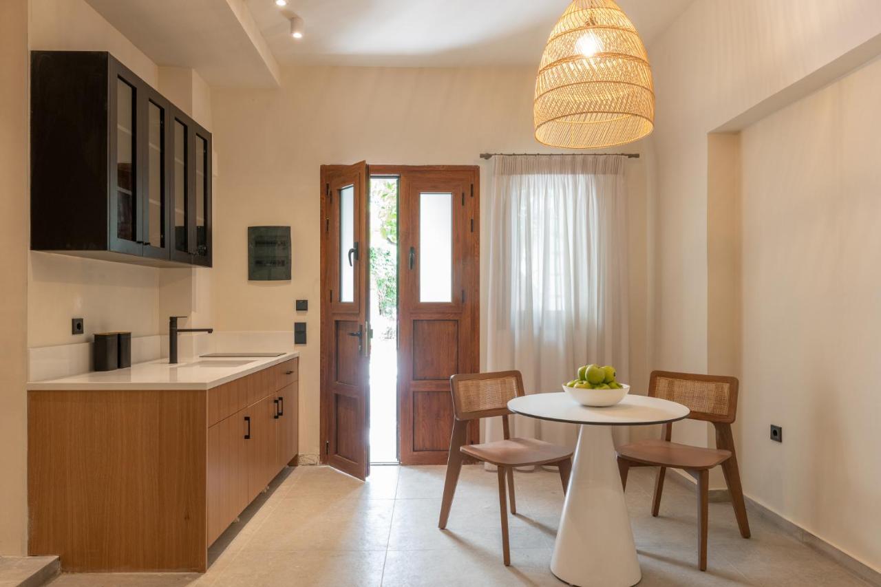 House Marigo Suites Коскину Экстерьер фото